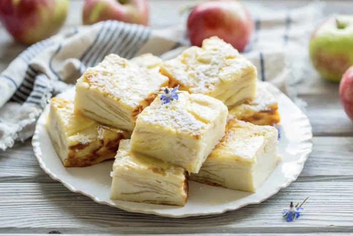 easy apple desserts - Apple Custard Bars