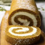 easy pumpkin desserts - Pumpkin Roll