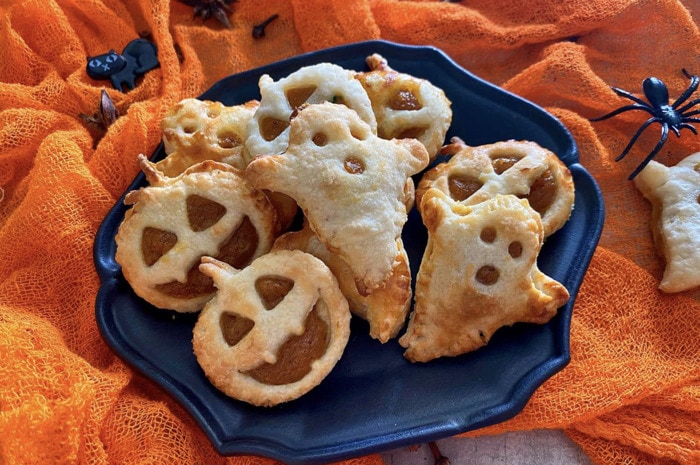 easy pumpkin desserts - Instant Pot Halloween Pumpkin Empanadas