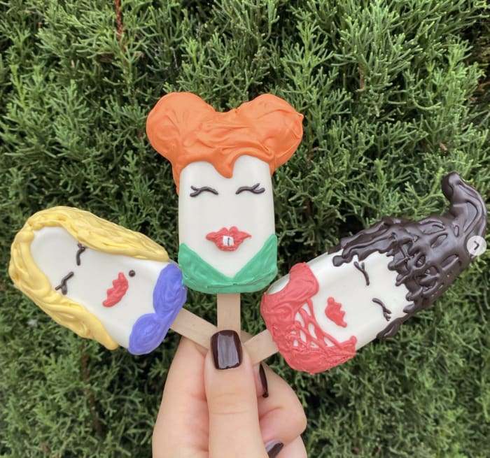 Hocus Pocus Food - cakesicles