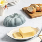 Le Creuset Autumn Collection 2023 - pumpkin butter dish