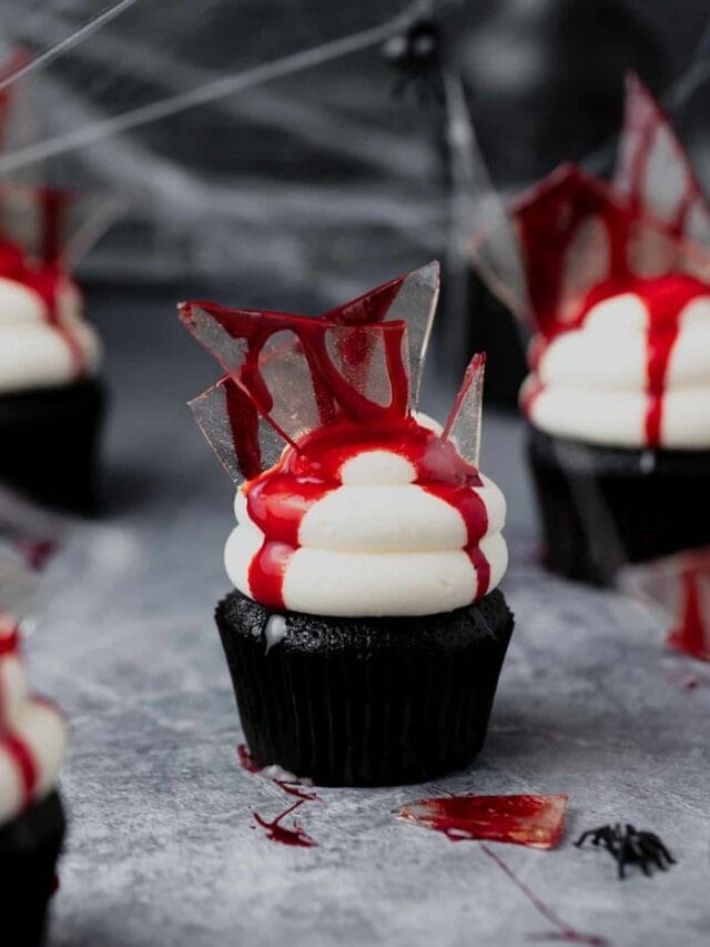 27 Hauntingly Good Halloween Cupcake Ideas