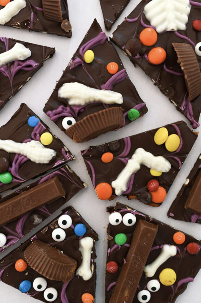 Halloween Party Food - Halloween bark