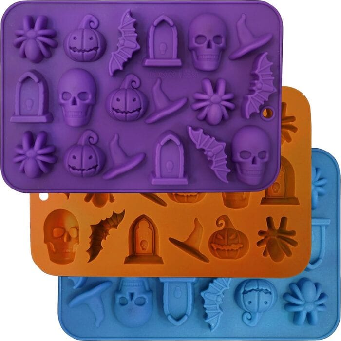 How to Decorate a Halloween Cake - Halloween candy mold