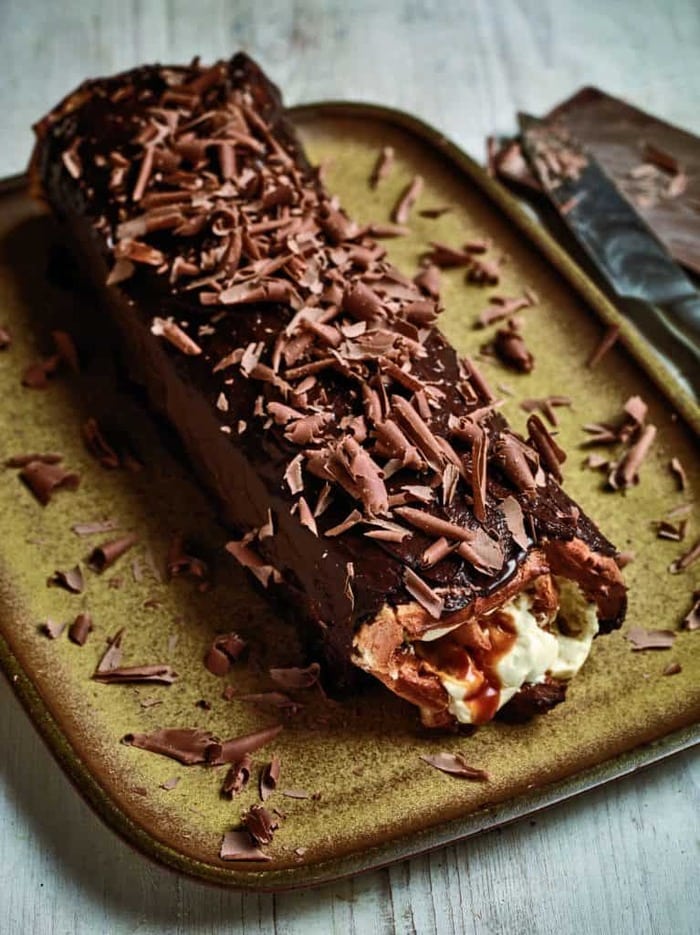 Nadiya Hussain Recipes - Eclair Roll