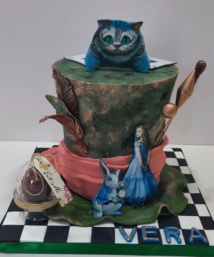 Tim Burton Cakes - Alice in Wonderland Cast Cake