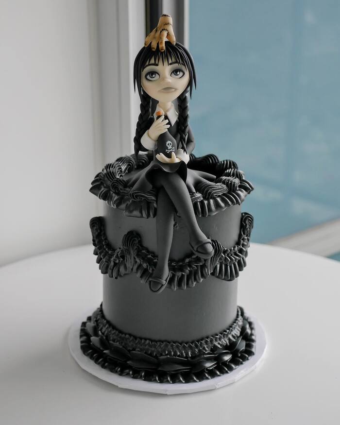 Tim Burton Cakes - Wednesday Figurine Cake