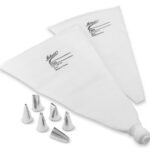 Best Holiday Kitchen Gifts 2023 - Ateco Pastry Bag Decorating Kit