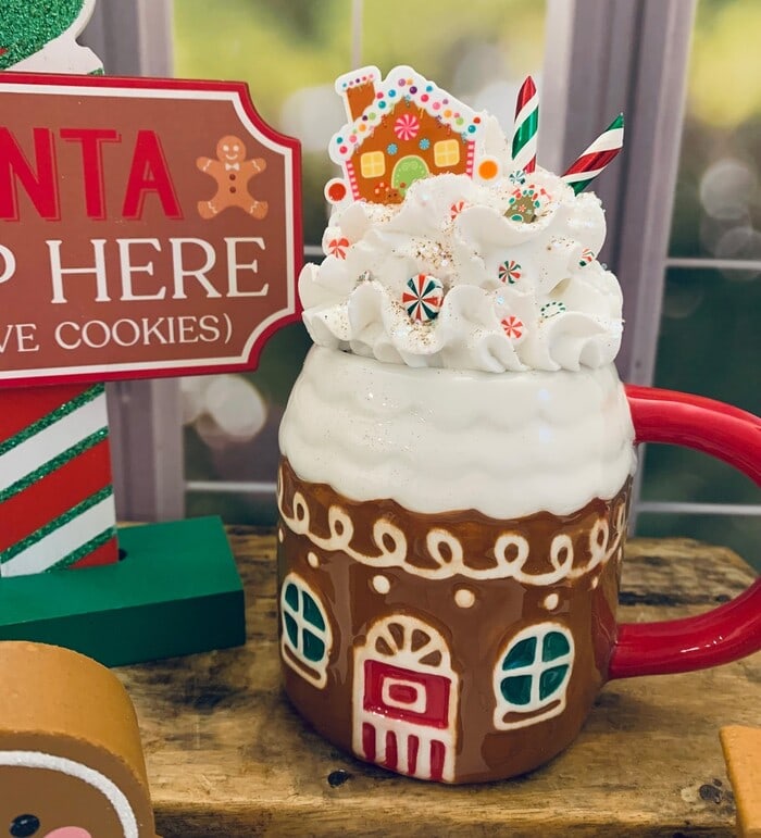 Christmas Mugs - Gingerbread House Lidded Ceramic Mug