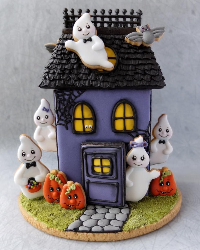 Gingerbread House Ideas - spooky