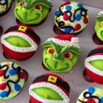 Grinch Cake Ideas - Cheeky Grinch Cupcakes