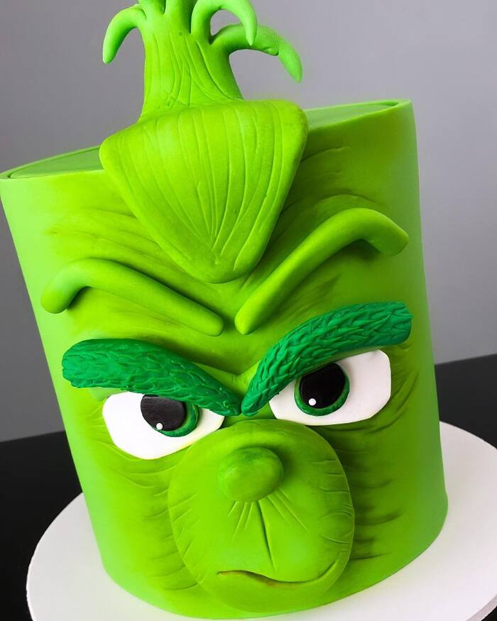 Grinch Cake Ideas - Grumpy Grinch Cake