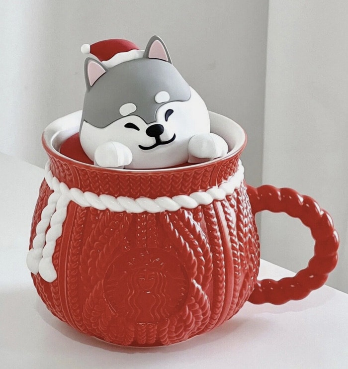 Starbucks Christmas Cups China 2023 - husky red sweater mug