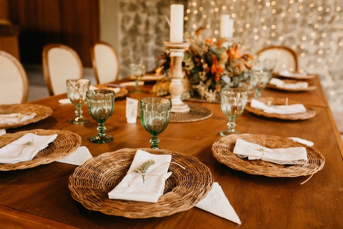 thanksgiving tips - set the table