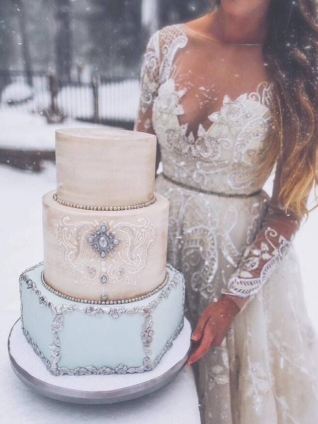 15 Elegant Winter Wedding Cakes