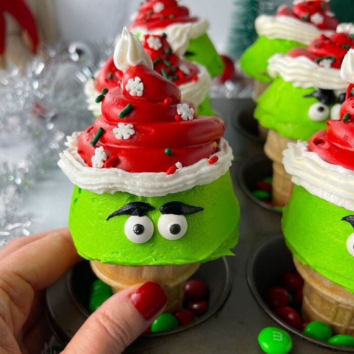 Grinch Cupcakes - Grinch Cone Cupcakes