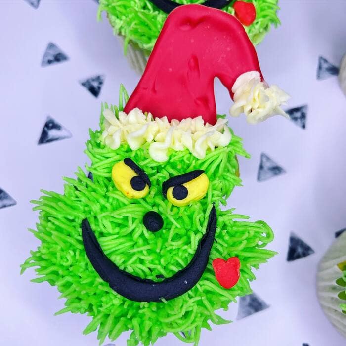 Grinch Cupcakes - Shaped Grinch Cupcakes