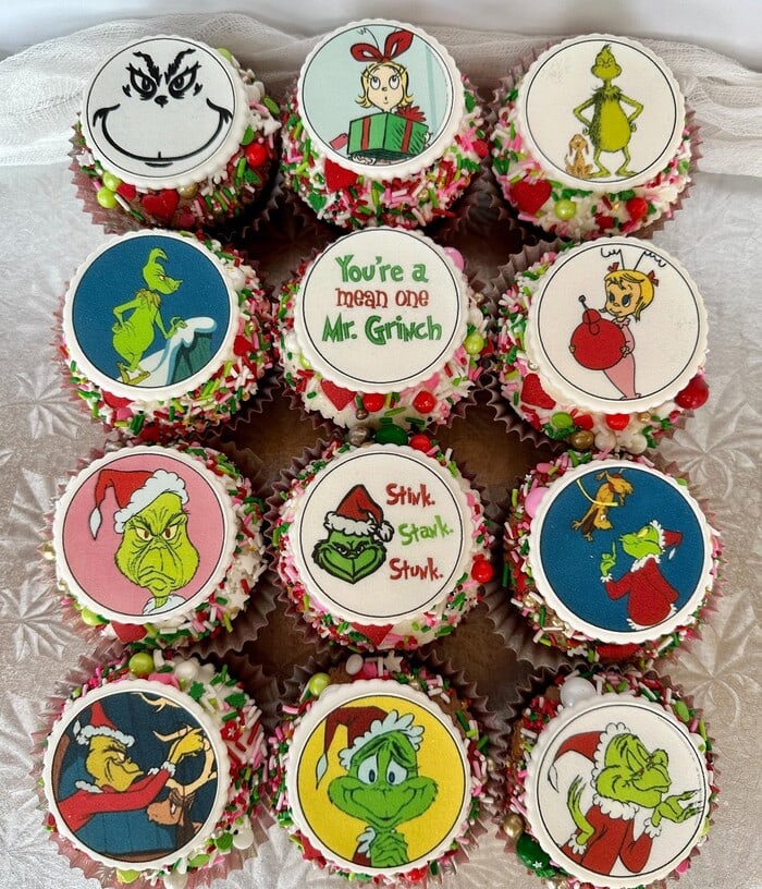 Grinch Cupcakes - Grinch Movie Cupcakes