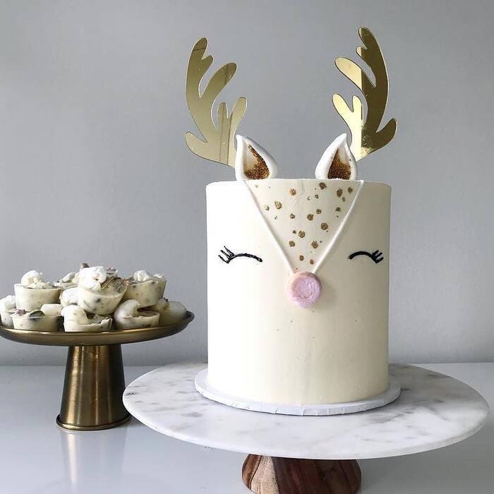 Reindeer Cakes - Pink Nose