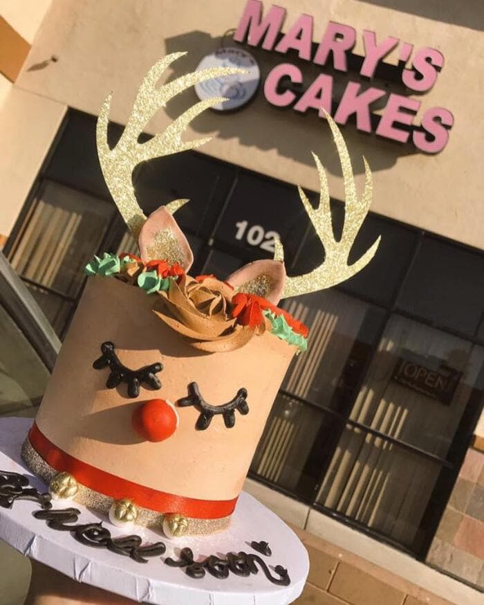 Reindeer Cakes - Diva Deer