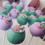 Willy Wonka Dessert Ideas - Willy Wonka Themed Cake Pops