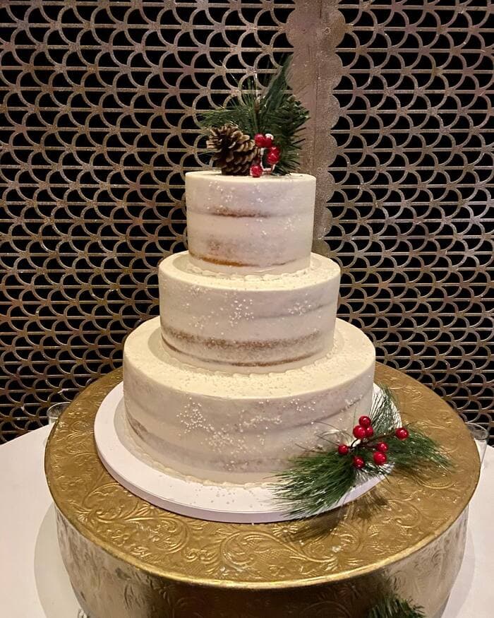 Winter Wedding Cake Designs - Scraped Sparkle Cake