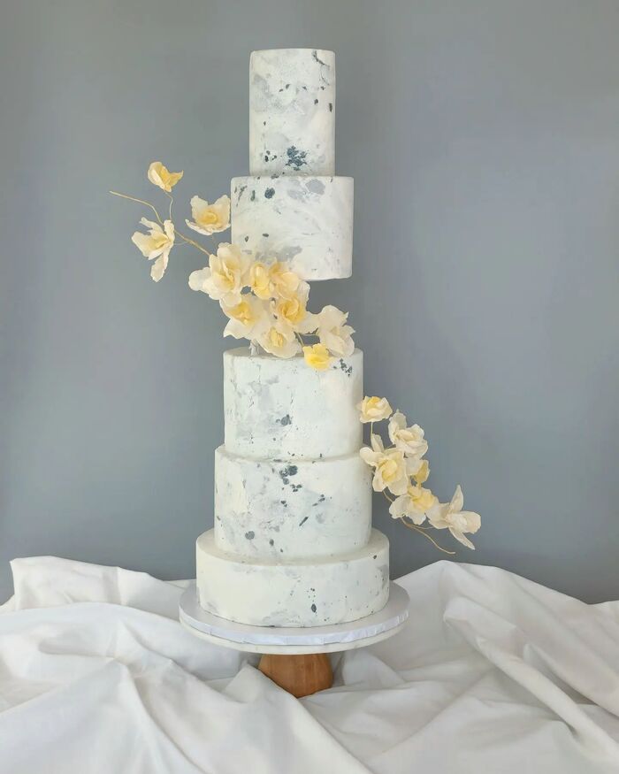 Winter Wedding Cake Designs - Floating Sidebar Cake