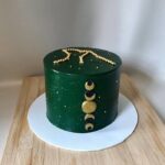 Aquarius Cakes - Golden Details Aquarius Cake