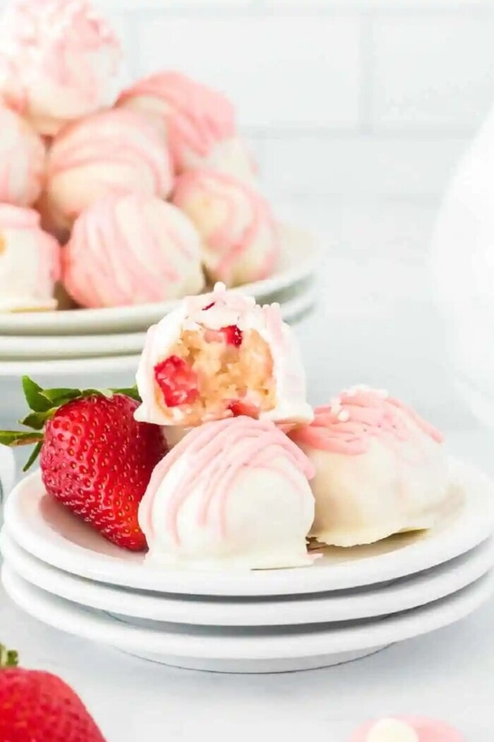 Best Winter Desserts - Strawberry Shortcake Truffles