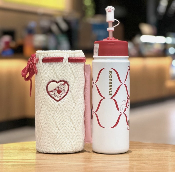 Starbucks Cat Cups 2024 - tumbler with knitted bag
