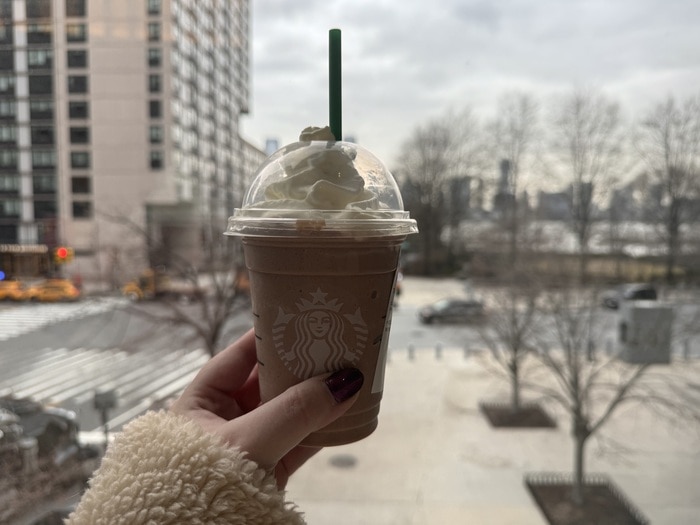 starbucks valentine drinks 2024 review - Chocolate-Covered Strawberry Crème Frappuccino from reviewer
