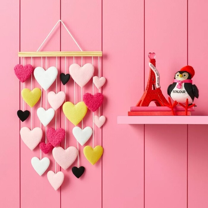 Valentine's Day Decor Ideas - Valentine’s Felt Vertical Heart Wall Art