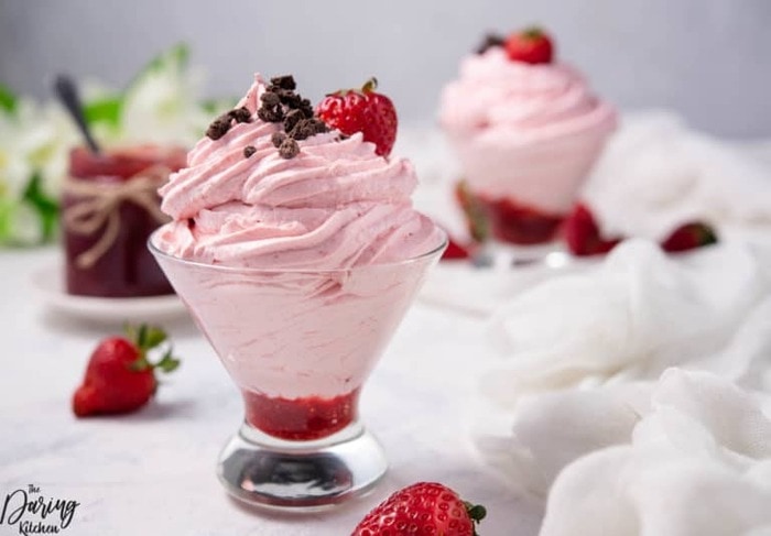 Valentine's Day Treats - Easy Strawberry Mousse