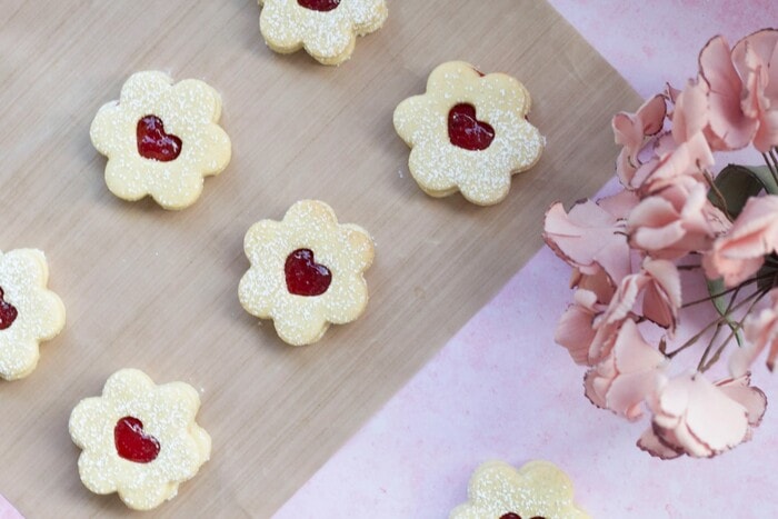 Valentine's Day Treats - Vegan Jammy Dodgers