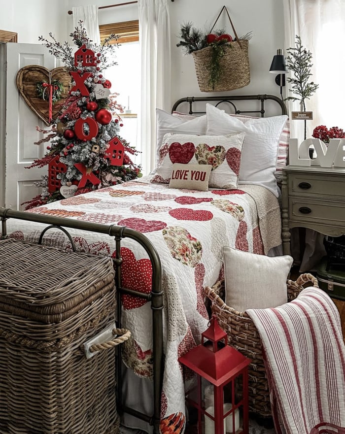 Valentine's Day Room Decor Inspo - love quilt