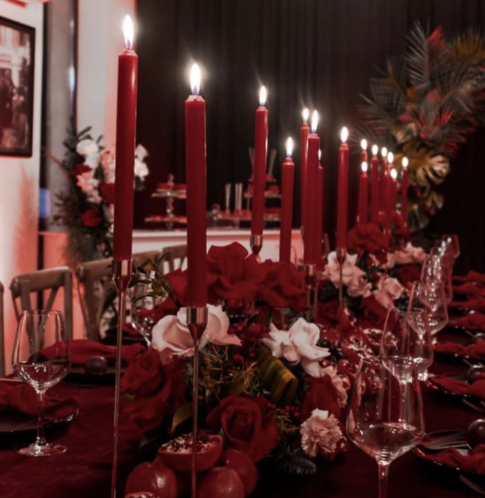 Valentine's Day Room Decor Inspo - red tablescape