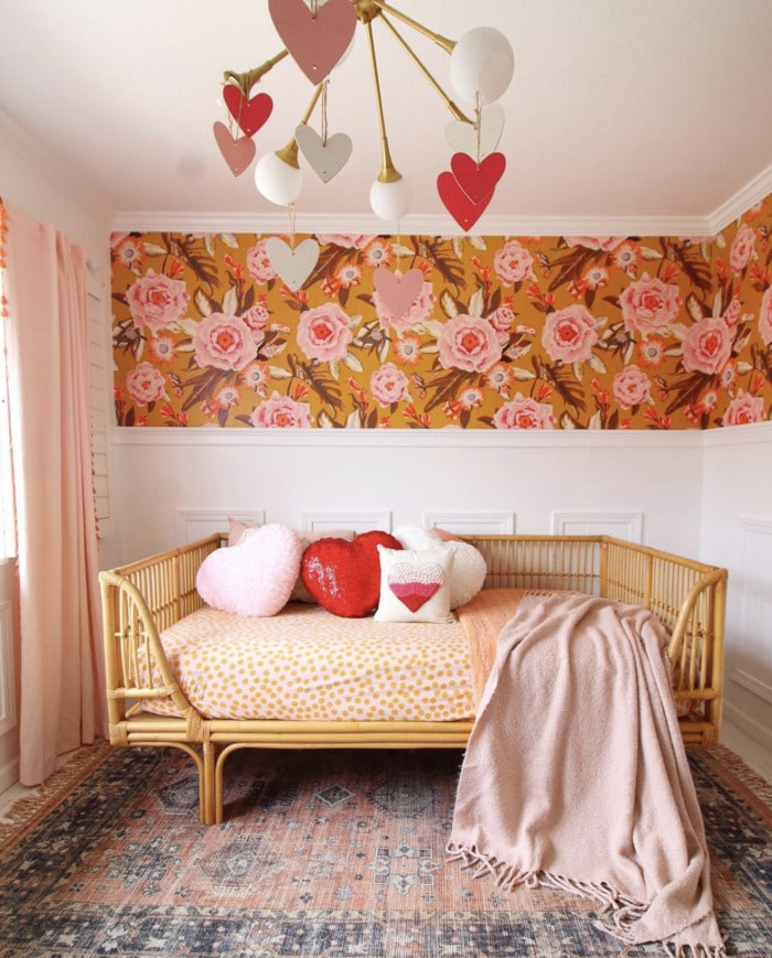 Valentine's Day Room Decor Inspo - hearts