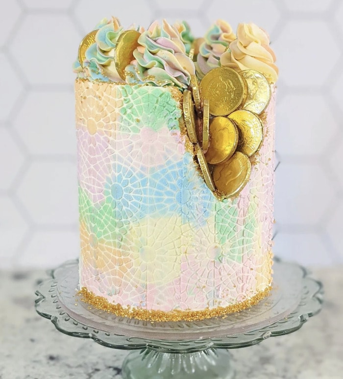 cakes for st patricks day - Hidden Gold Geode-Style Cake