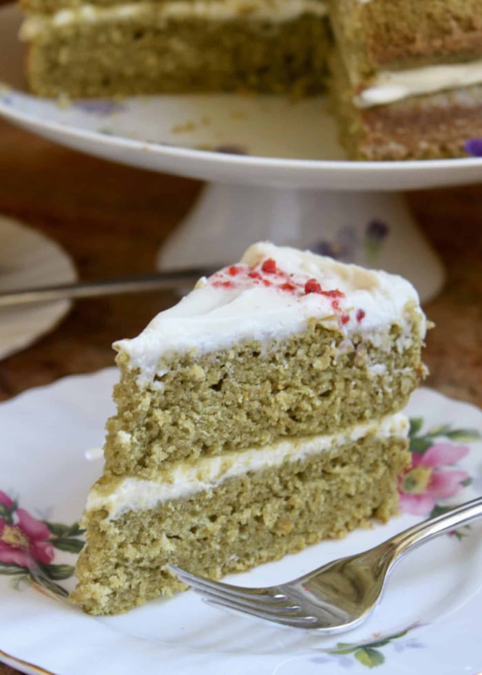 cakes for st patricks day - Green Moss Cake