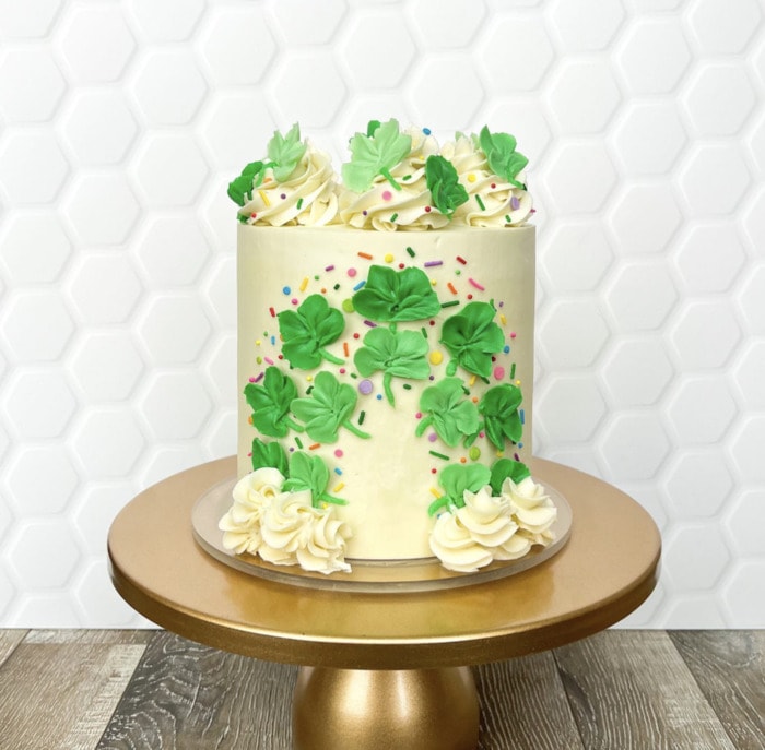 cakes for st patricks day - Clover Rainbow Cake