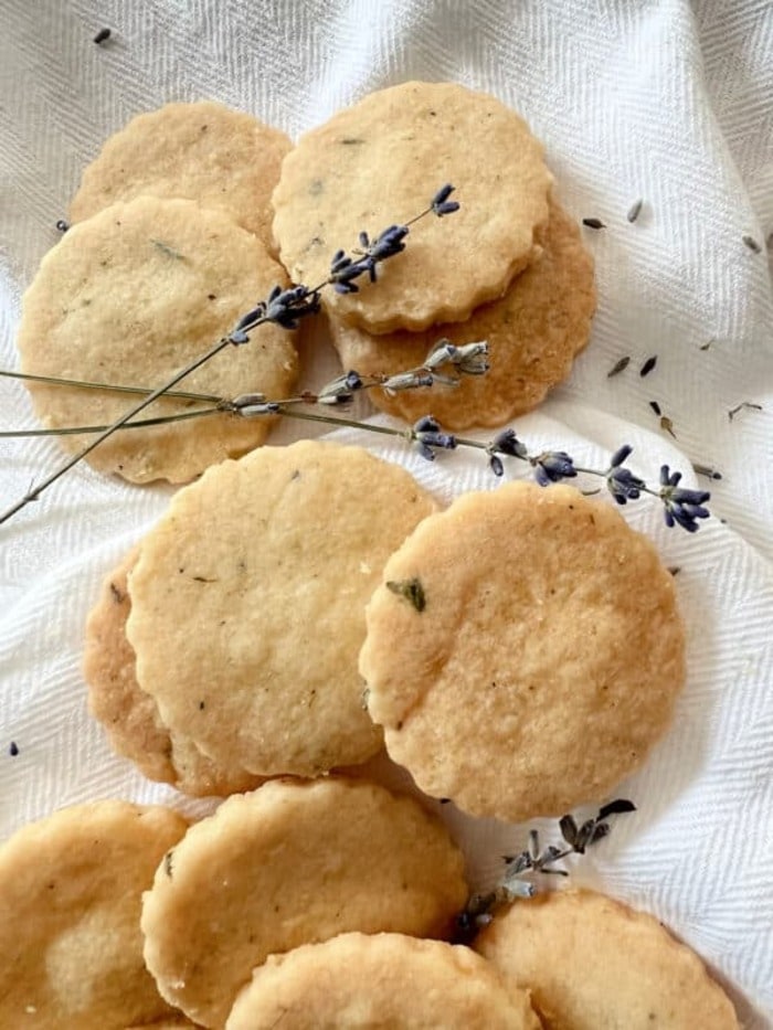 Lavender Cookies - Lavender Shortbread (+Lavender Strawberries & Cream)