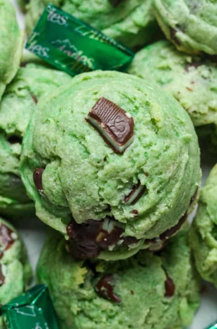 St. Patrick's Day Desserts - Mint Chocolate Chip Cookies