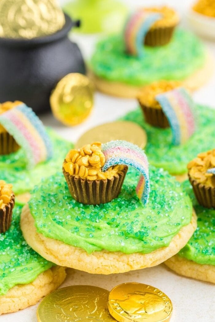 St. Patrick's Day Desserts - Pot of Gold Cookies