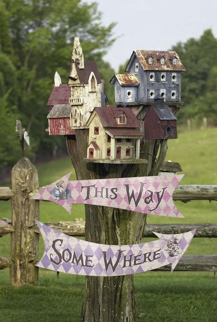 the best Alice in Wonderland Party Decorations - arrow signs