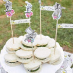 the best Alice in Wonderland Party Decorations - themed food picks
