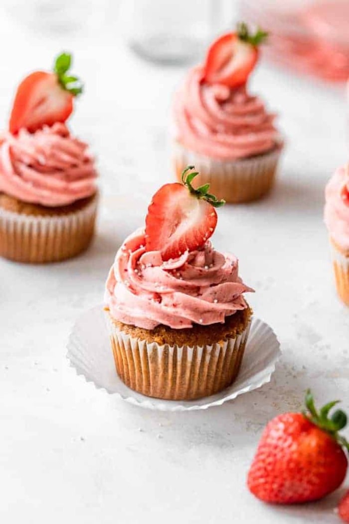 Valentine's Cupcakes - Strawberry Prosecco Cupcakes