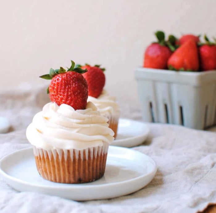 Valentines Cupcakes - strawberry with vanilla buttercream cupcakes