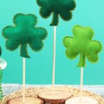Best St. Patrick’s Day Decorations on Amazon - Panelee Standing Felt Shamrock Table Signs